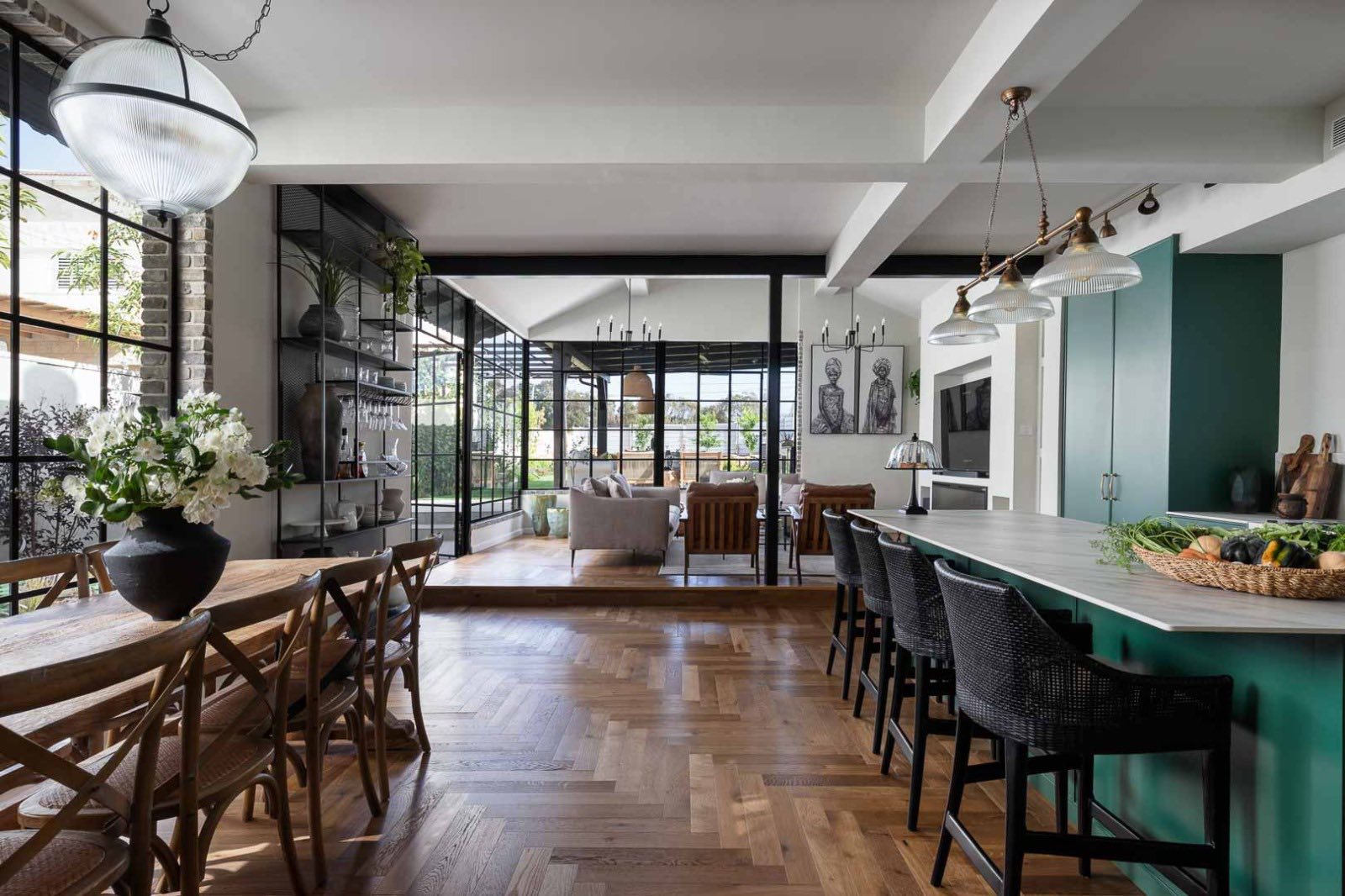 פנים הוילה של המקום של פרח